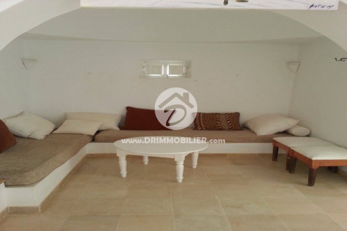 L 46 -                            Sale
                           Villa Meublé Djerba